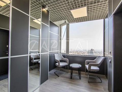 комерційна за адресою Панаса Мирного вул., 17