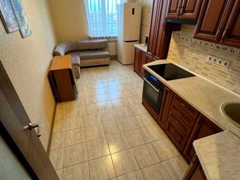 квартира за адресою Миколи Руденка бульв. (Кольцова), 14-Б