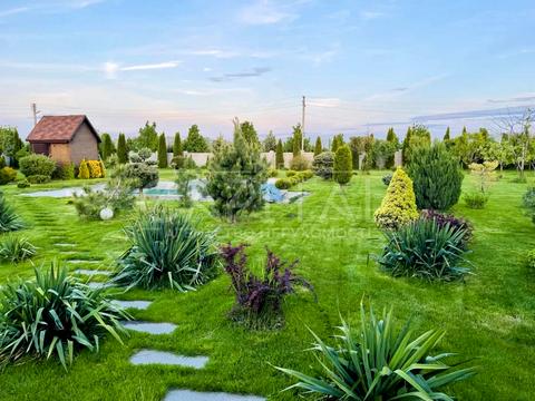 будинок за адресою центральна вулиця