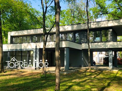 дом по адресу Лесопарковская ул.