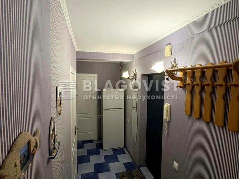 квартира за адресою Парково-Сирецька вул. (Тимофія Шамрила), 4-А