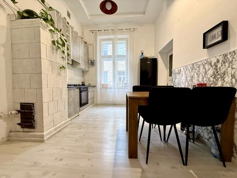 квартира за адресою Гетьмана Петра Дорошенка вул. (), 56