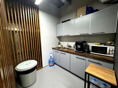 комерційна за адресою Ірининська вул., 5/24