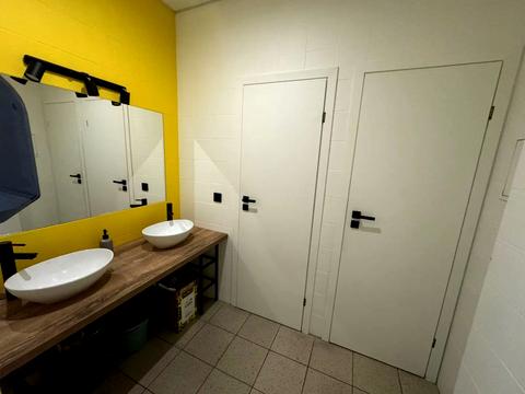 комерційна за адресою Ірининська вул., 5/24