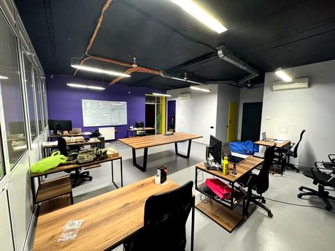 комерційна за адресою Ірининська вул., 5/24