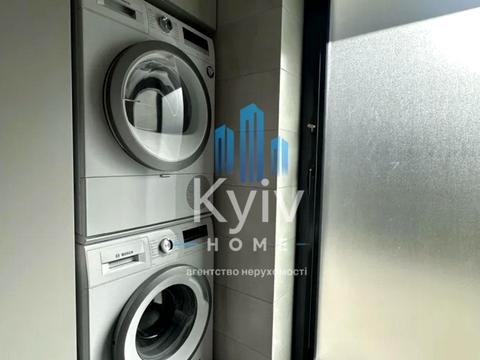 будинок за адресою Богатирська вул., 30-а