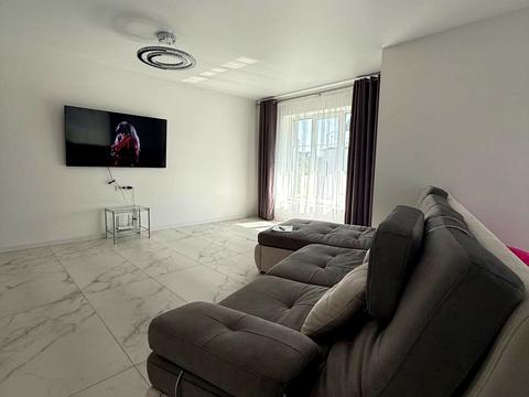 дом по адресу с. Подгорное, озерна