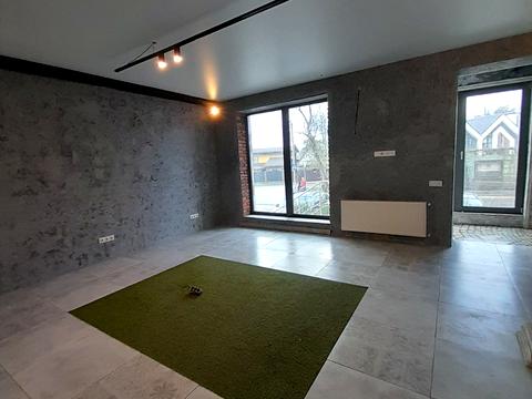 коммерческая по адресу Мінеральна ул., 49