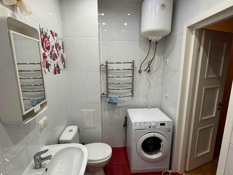 квартира за адресою Феодосійська вул., 1