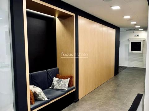 комерційна за адресою Спортивна пл., 3 В