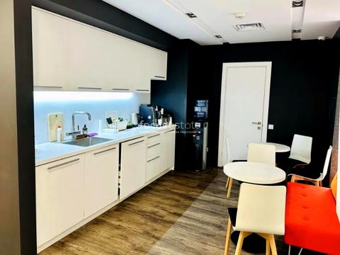 комерційна за адресою Спортивна пл., 3 В