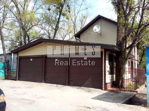 будинок за адресою Ольжича вул.