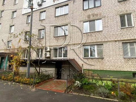 комерційна за адресою Почайнинська вул., 57/59