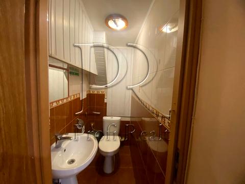 комерційна за адресою Почайнинська вул., 57/59