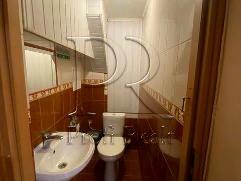 комерційна за адресою Почайнинська вул., 57/59