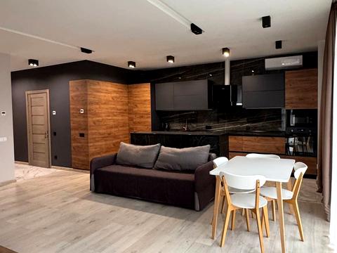 квартира по адресу Европейська, 11