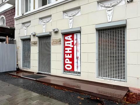 коммерческая по адресу Соборная пл. (Октябрьская), 1