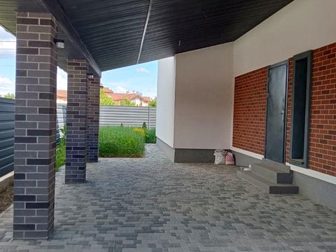 будинок за адресою Вишнева вул.