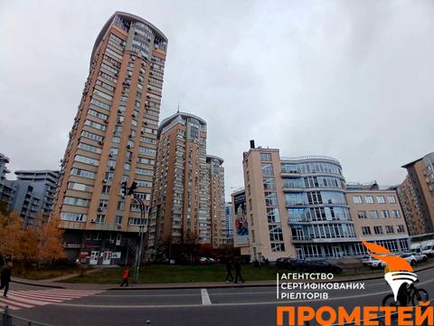 квартира по адресу Раисы Окипной ул., 10