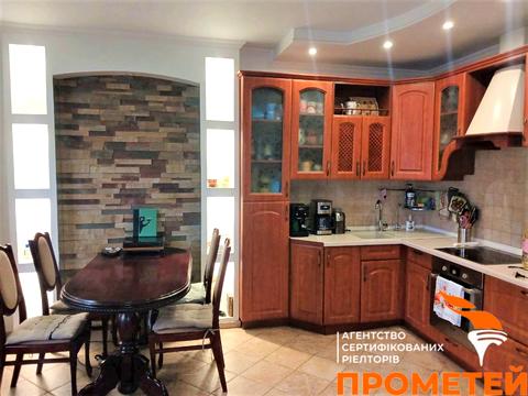 квартира по адресу Раисы Окипной ул., 10