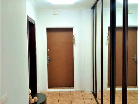 квартира по адресу Раисы Окипной ул., 10