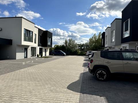 будинок за адресою Головна, 115