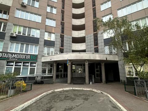 квартира за адресою Срібнокільська вул., 1