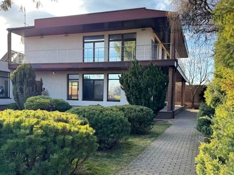 будинок за адресою Лісова