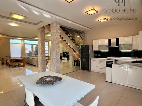 будинок за адресою Лісова