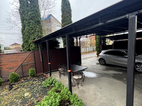 будинок за адресою Академічна вул., 10