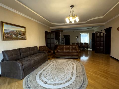 будинок за адресою Академічна вул., 10