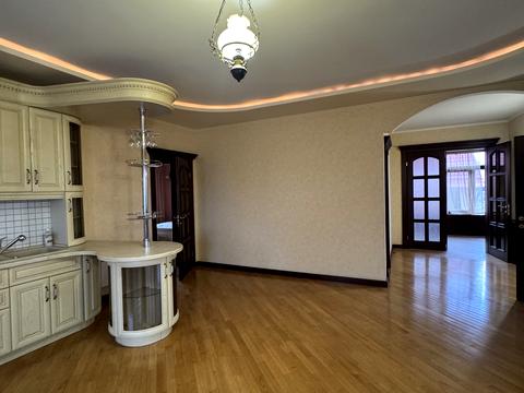 будинок за адресою Академічна вул., 10