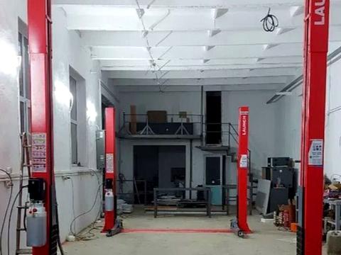 комерційна за адресою Куренівська вул., 5