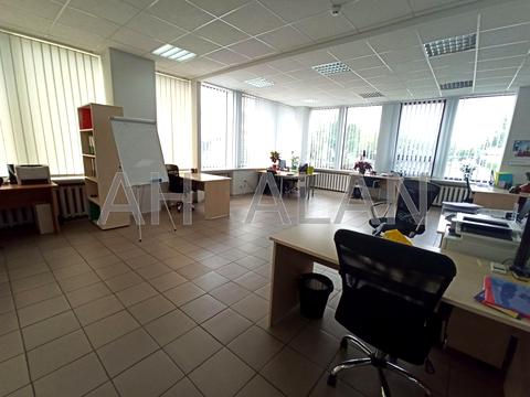 комерційна за адресою Митрополита Василя Липківського вул. (Урицького), 45