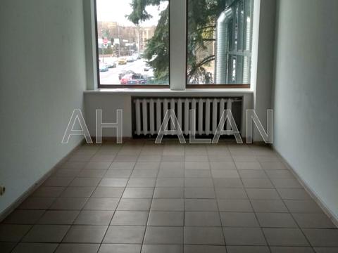 комерційна за адресою Митрополита Василя Липківського вул. (Урицького), 45