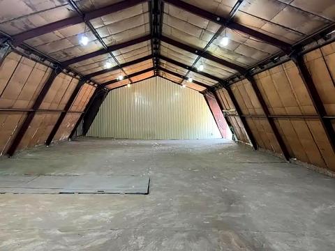 комерційна за адресою Праці просп., 2-А