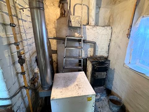 будинок за адресою Ілони Куровської вул., 68