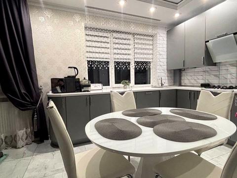 будинок за адресою Чорновола