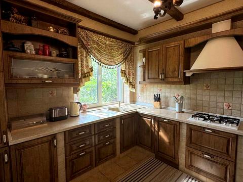 дом по адресу Центральна, 1