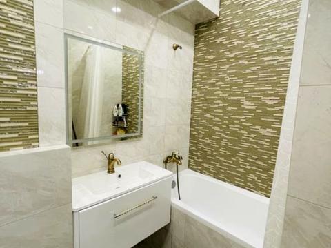 квартира по адресу Конституции пл., 20