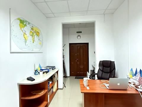 комерційна за адресою Героїв УПА вул., 29