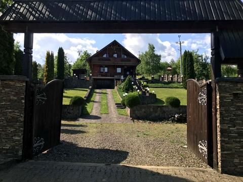 будинок за адресою Головна