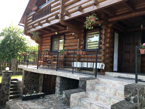 будинок за адресою Головна