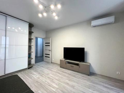 квартира по адресу Драгоманова ул., 2