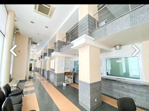 комерційна за адресою Бастіонна вул., 1