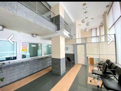 комерційна за адресою Бастіонна вул., 1