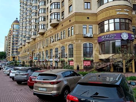 комерційна за адресою В'ячеслава Чорновола вул., 27