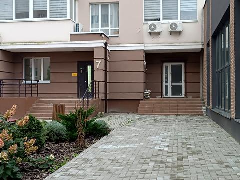 коммерческая по адресу Приозёрный бульв., 5