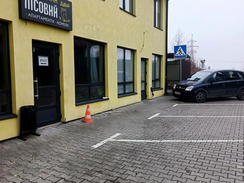 комерційна за адресою Васильківська, 1Б