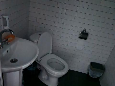 комерційна за адресою Васильківська, 1Б